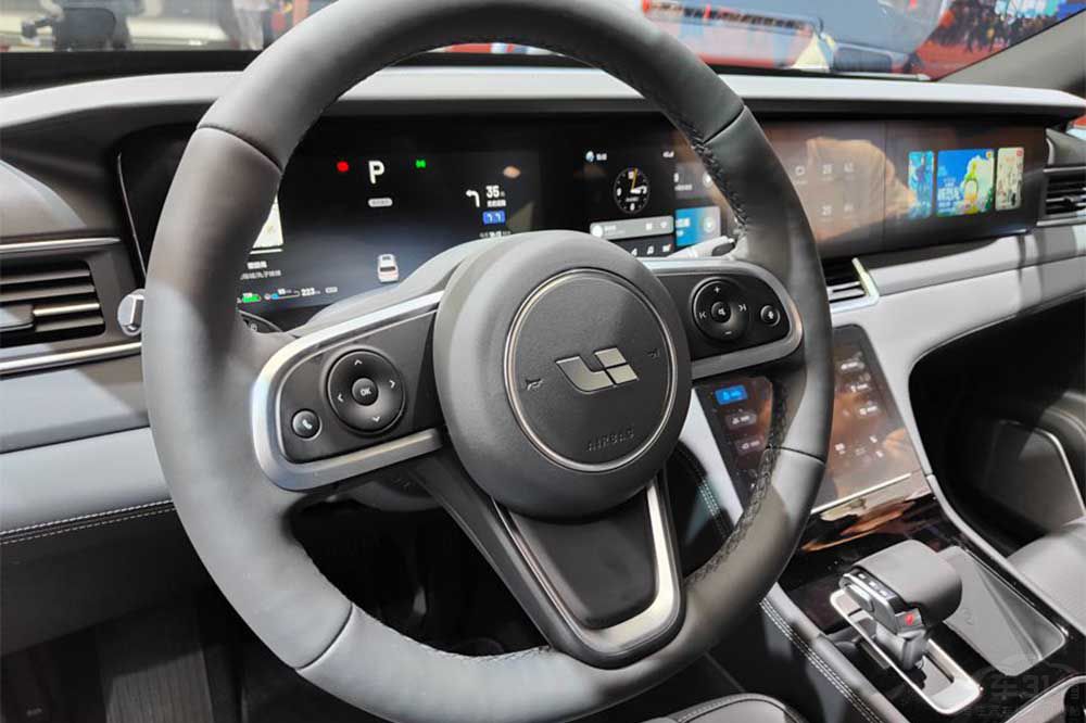 ɷ֮ ʽSUV܇x߀ǍD
