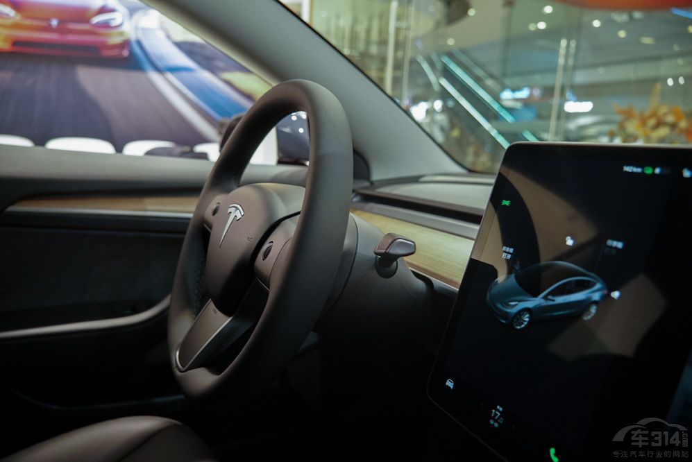 ˹Model 3ϚWW؈ l