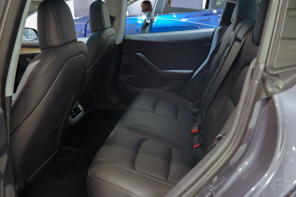 ˹Model 3ϚWW؈ l