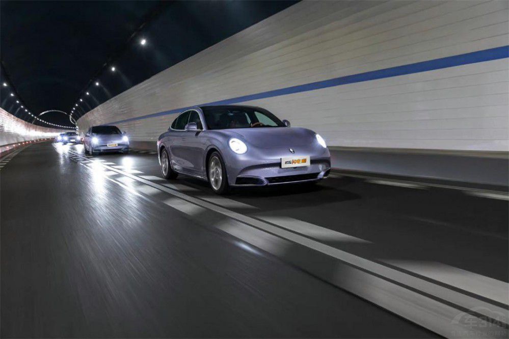 ˹Model 3ϚWW؈ l