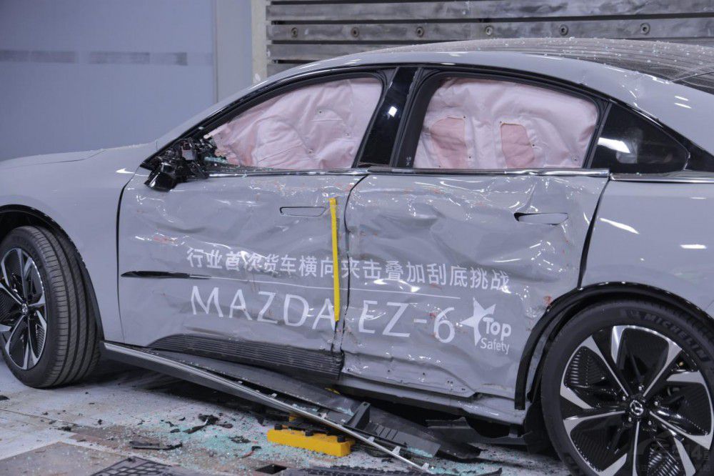 ȫb MAZDA EZ-6ȫ(zhn)܇