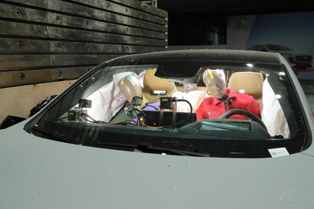 ȫb MAZDA EZ-6ȫ(zhn)܇